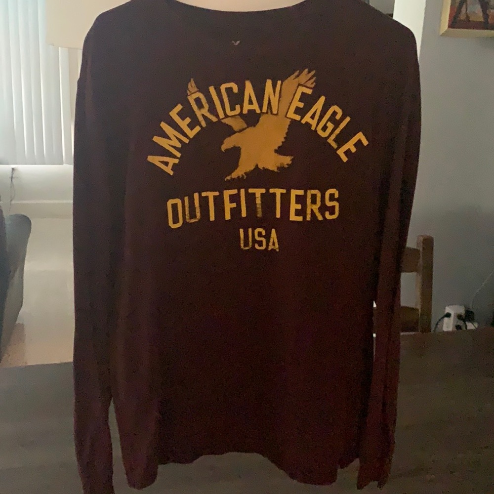 American Eagle long sleeve T shirt…classic fit